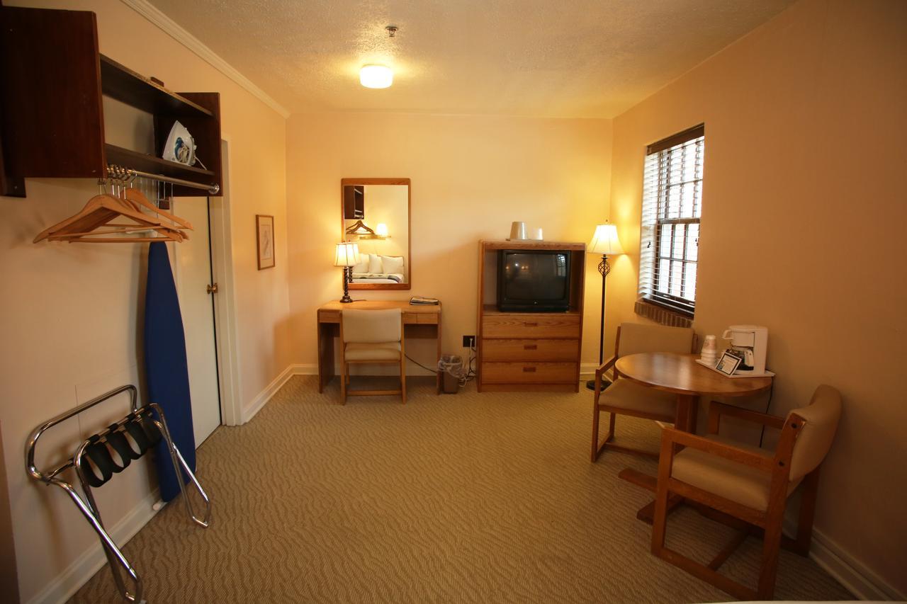 Canyon Inn Spencer Δωμάτιο φωτογραφία